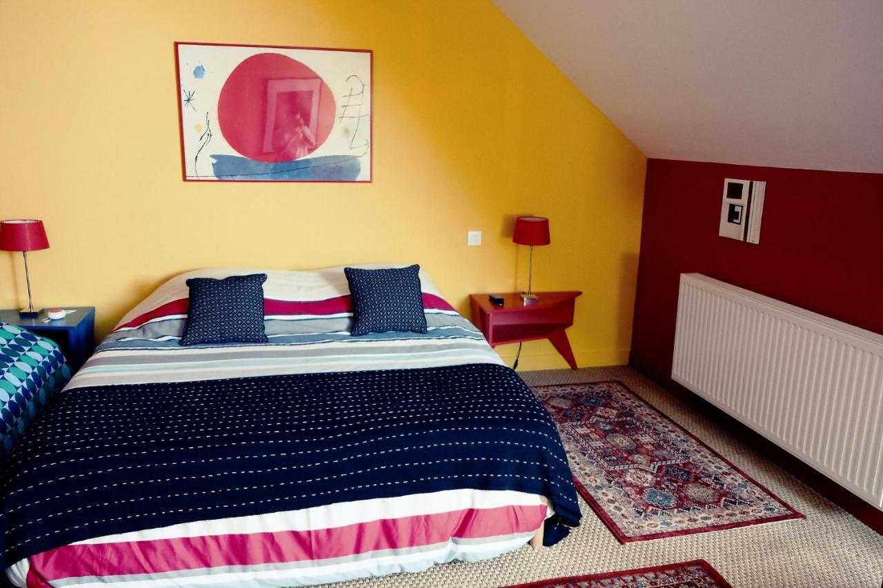 La Maison Jaune A La Janaie Parigné Eksteriør billede